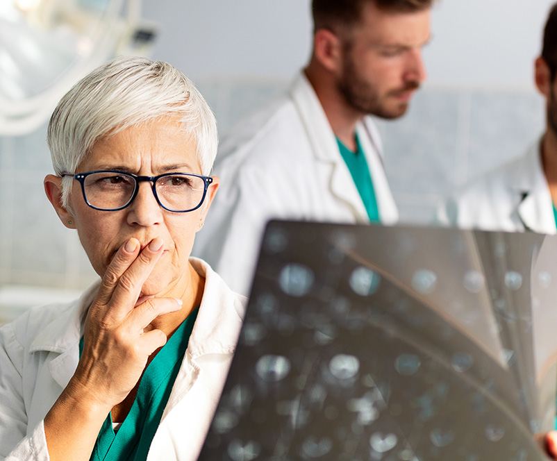 La svolta strategica di Biogen: puntare su Leqembi nella lotta contro l’Alzheimer